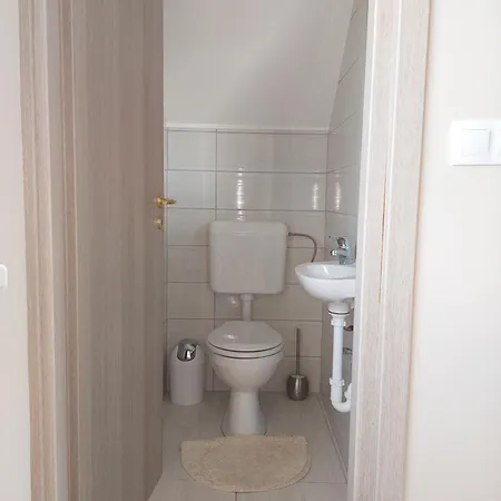 Andi Vendeghaz Nyaraló